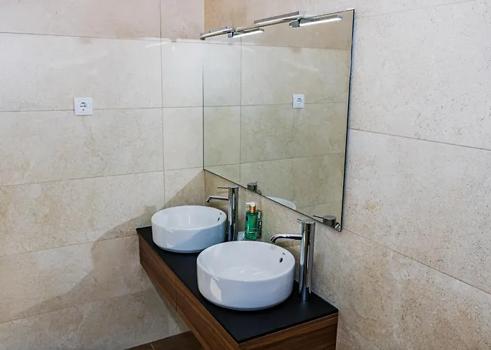 Curral Grande - By Cimo Da Quinta *